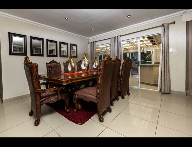 4 BEDROOM FREESTANDING FOR SALE IN BEACON BAY